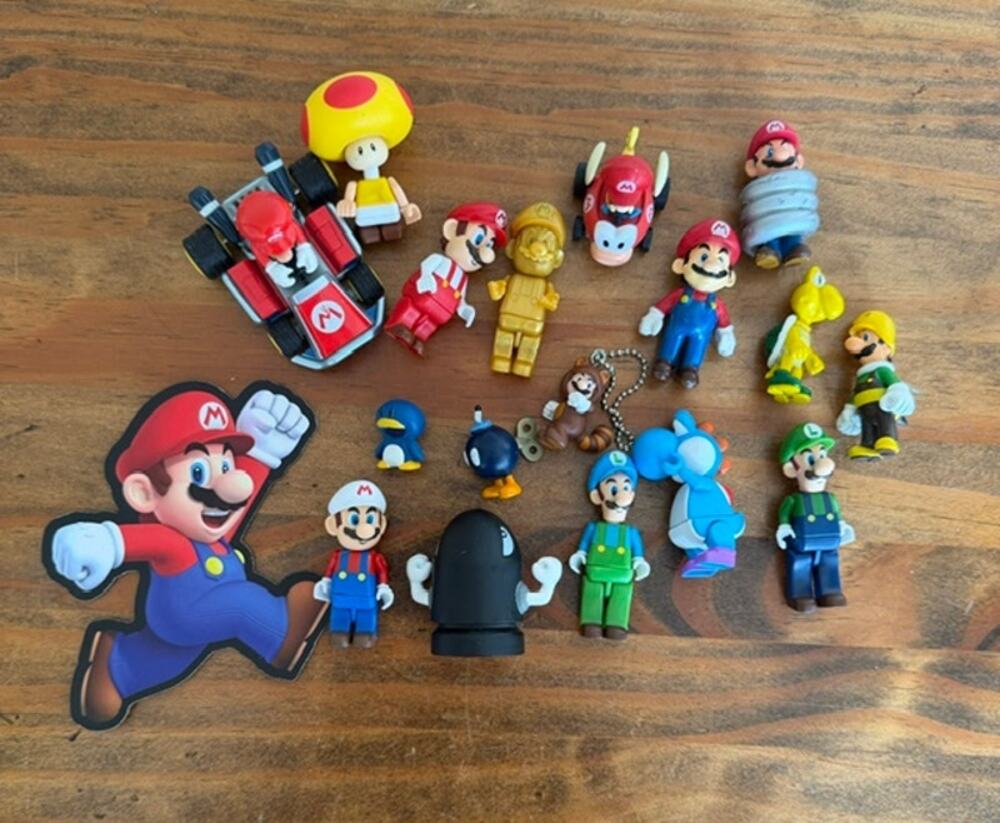 Mixed Lot of K'NEX Nintendo Super Mario Replacement Figures 15+